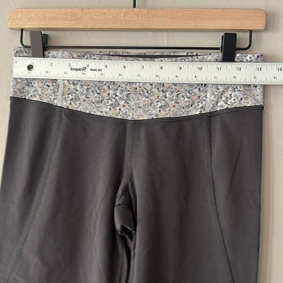 Lululemon Groove Crop Pants - Women's 4, Gray/Cream, Capri Comfort Yoga Athletic - Picture 6 of 12